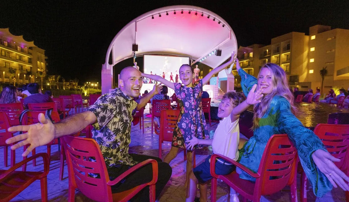 Planet Hollywood Cancun: Swim Out Experience