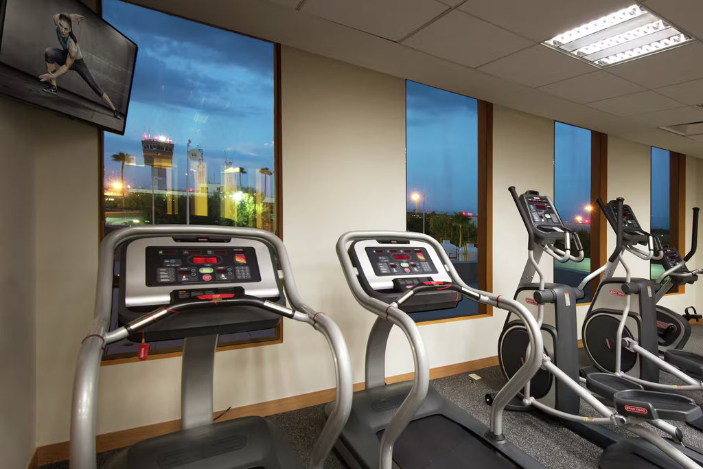 Hilton Garden Airport: Conexión Elite & Business | Monterrey Internacional