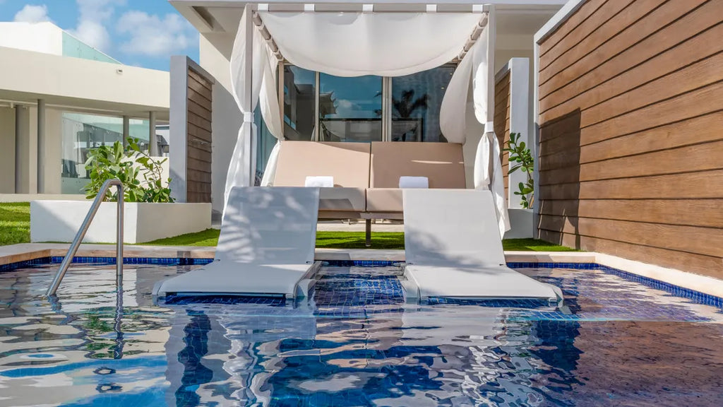 Planet Hollywood Cancun: Swim Out Experience