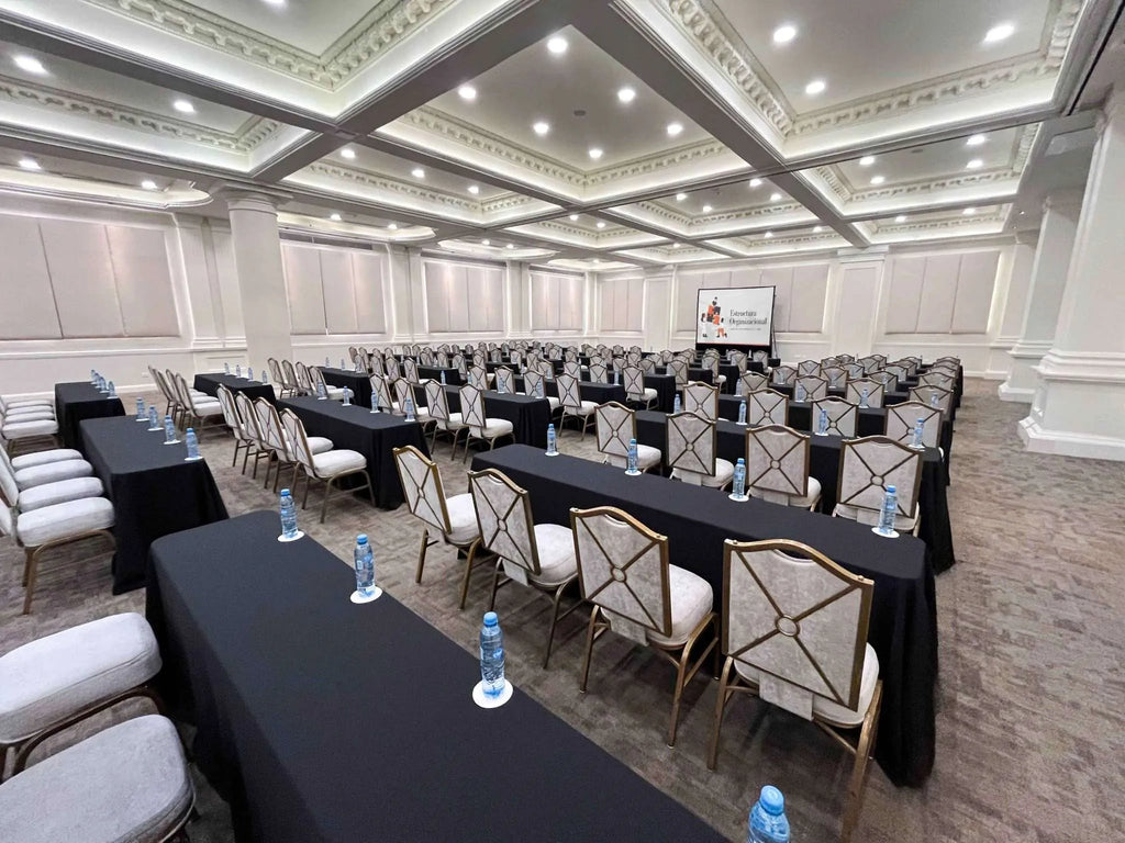 Safi Royal Luxury Valle: Estilo Clásico & Terraza Privada