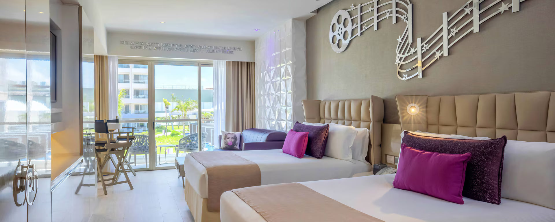 Planet Hollywood Cancun: Swim Out Experience